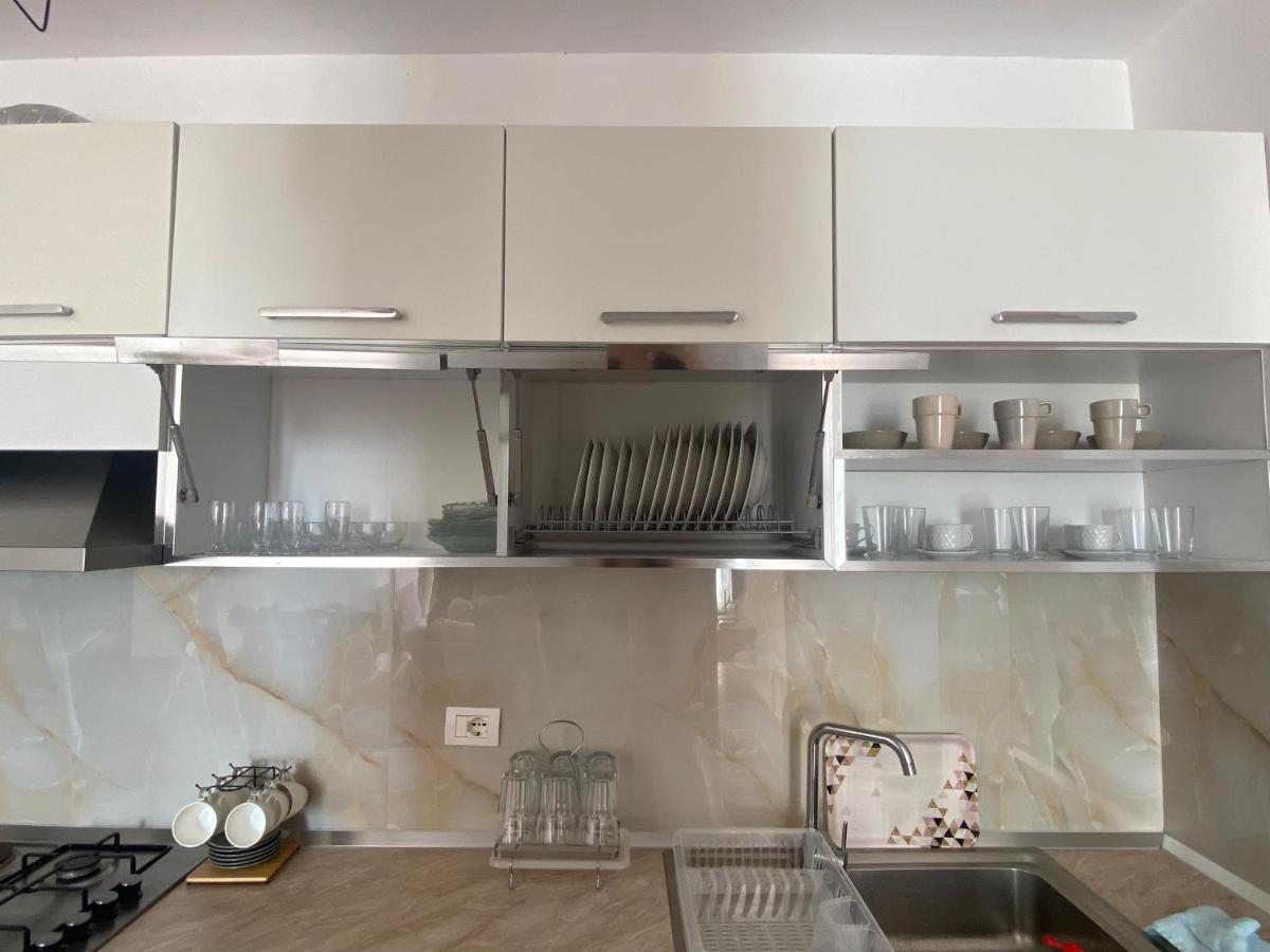 Kenza Apartment Shëngjin Buitenkant foto